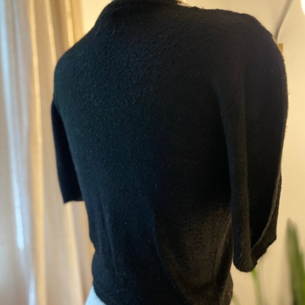 1940s Black short Sleeve sweater with Mother of Pearl embellishment at neckline - Picture 3 of 4